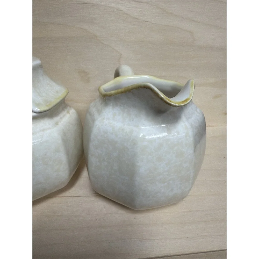 Mikasa Avante‎ Ivory Creamer and Sugar Bowl with Lid Retro Vintage